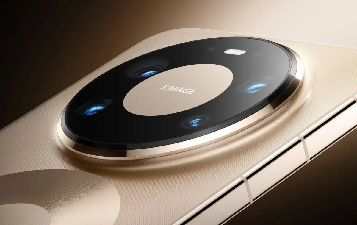 Leaked Huawei Mate 90 Pro Max-style render showing square camera island and dual-tone back