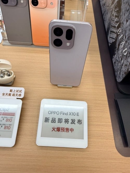 Leaked OPPO Find X10 E retail display unit in lavender with pre-sale placard